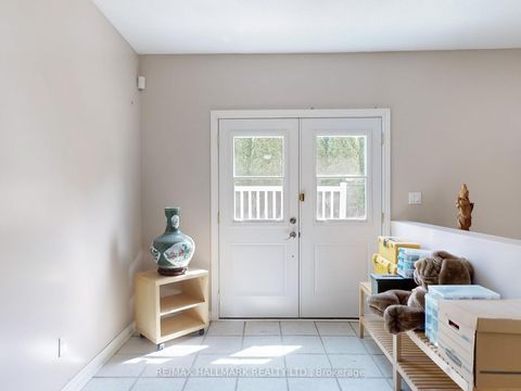 Photo 25 at 2 Snively Street, Oak Ridges Lake Wilcox, Richmond Hill