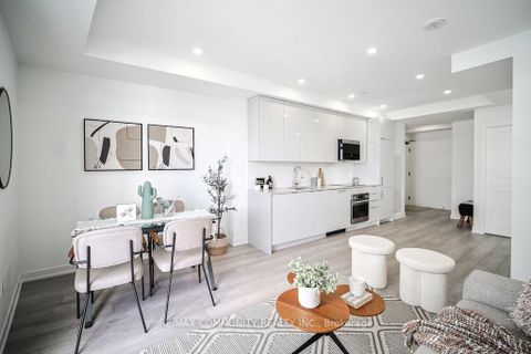 Photo 5 at 2215 - 10 Abeja Street, Concord, Vaughan