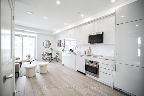 Photo 6 at 2215 - 10 Abeja Street, Concord, Vaughan