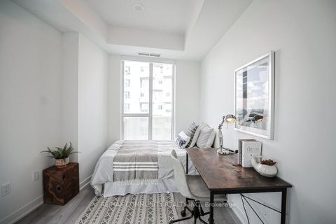 Photo 11 at 2215 - 10 Abeja Street, Concord, Vaughan