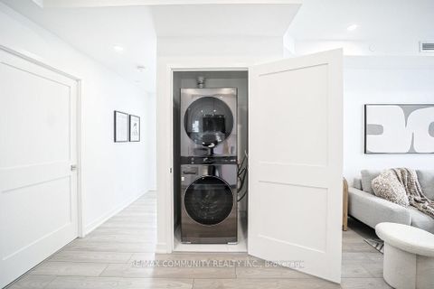 Photo 19 at 2215 - 10 Abeja Street, Concord, Vaughan