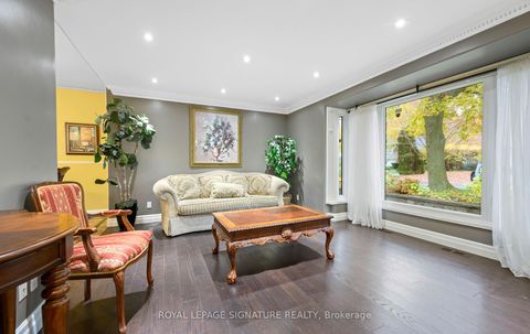 Photo 5 at 16 Kingsborough Crescent, Richview, Toronto