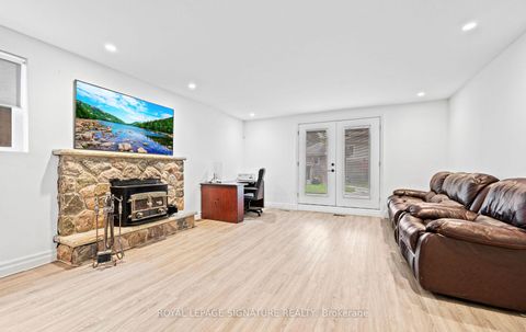 Photo 27 at 16 Kingsborough Crescent, Richview, Toronto
