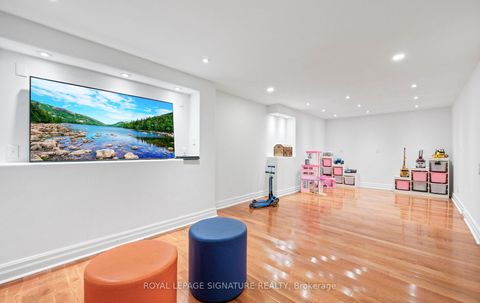 Photo 35 at 16 Kingsborough Crescent, Richview, Toronto