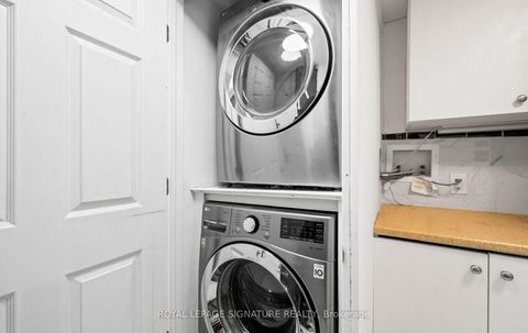 Photo 37 at 16 Kingsborough Crescent, Richview, Toronto