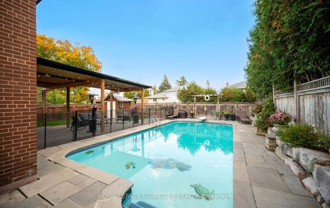 Photo 42 at 16 Kingsborough Crescent, Richview, Toronto