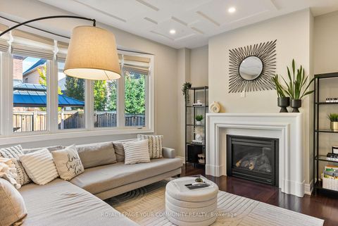 Photo 8 at 39 Rivoli Drive, Vellore Village, Vaughan