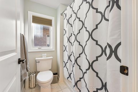 Photo 28 at 39 Rivoli Drive, Vellore Village, Vaughan