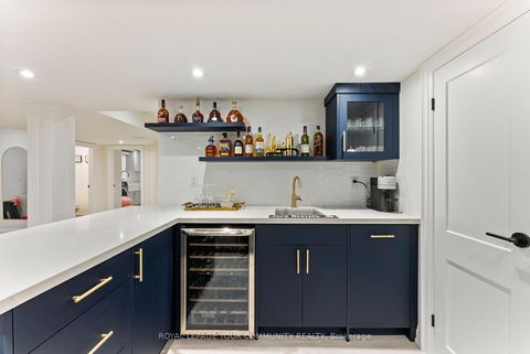 Photo 32 at 39 Rivoli Drive, Vellore Village, Vaughan