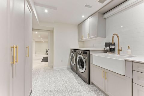 Photo 34 at 39 Rivoli Drive, Vellore Village, Vaughan