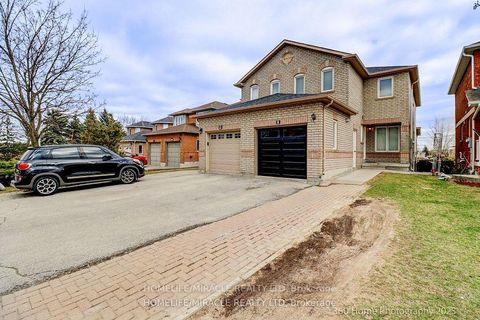 Photo 1 at 7 Creekwood Court, West Woodbridge, Vaughan