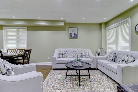 Photo 4 at 7 Creekwood Court, West Woodbridge, Vaughan