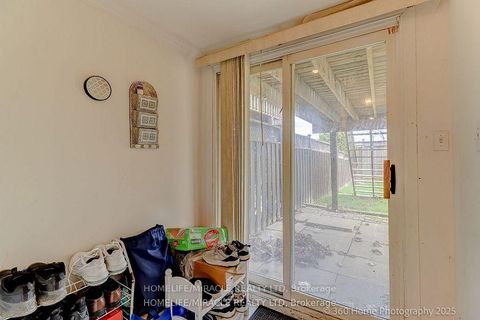 Photo 25 at 7 Creekwood Court, West Woodbridge, Vaughan