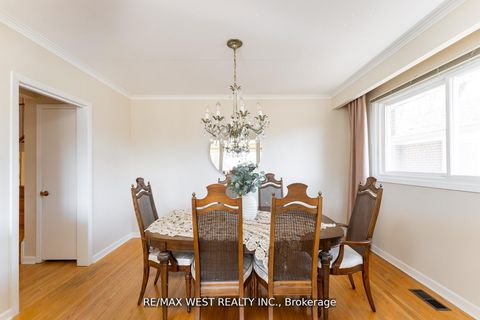 Photo 6 at 28 Braywin Drive, The Westway, Toronto