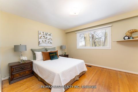 Photo 12 at 28 Braywin Drive, The Westway, Toronto