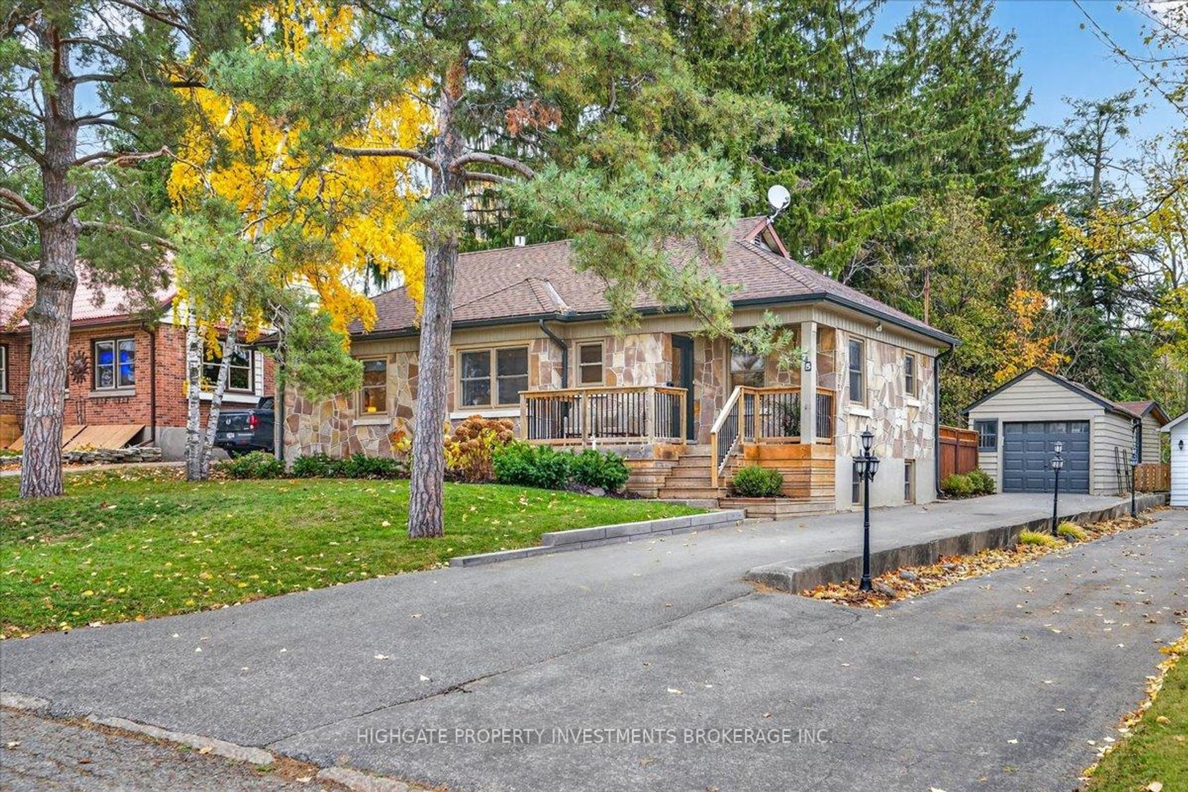 75 Dundonald Street N, Codrington, Barrie photo number 2