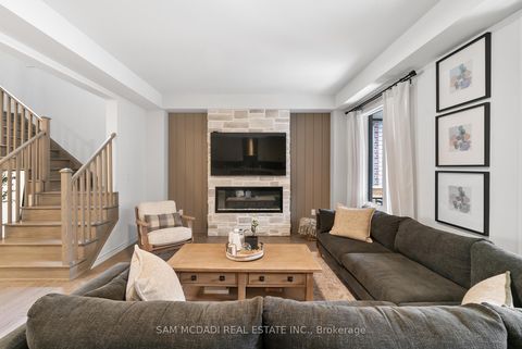 Photo 4 at 138 Factor Street, Kleinburg, Vaughan