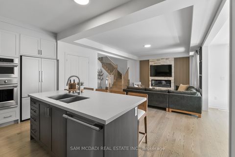 Photo 6 at 138 Factor Street, Kleinburg, Vaughan