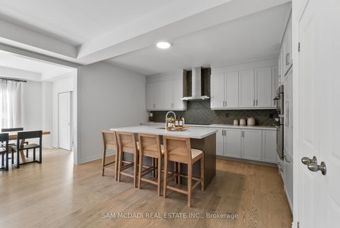 Photo 8 at 138 Factor Street, Kleinburg, Vaughan