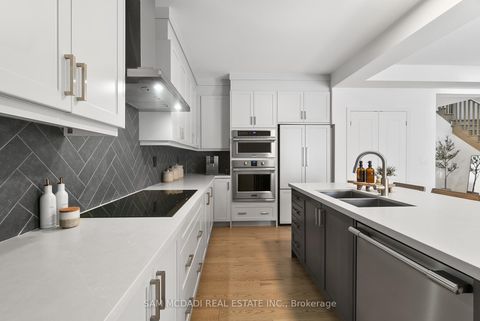 Photo 9 at 138 Factor Street, Kleinburg, Vaughan