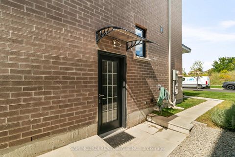 Photo 33 at 138 Factor Street, Kleinburg, Vaughan