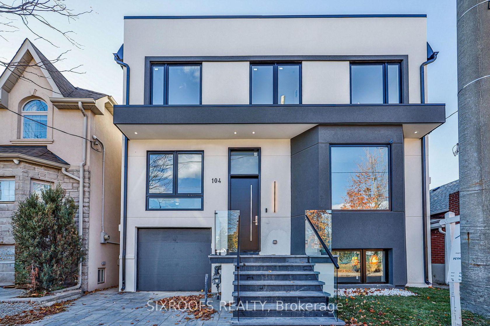 104 Roosevelt Road, East York, Toronto 