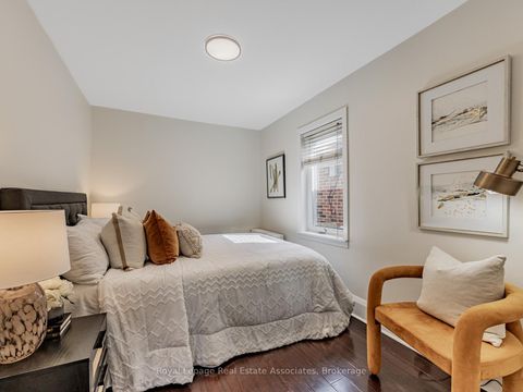 Photo 12 at 5 Little Boulevard, Belgravia, Toronto