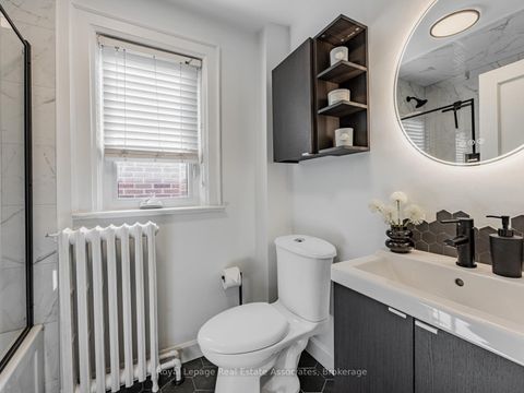 Photo 13 at 5 Little Boulevard, Belgravia, Toronto