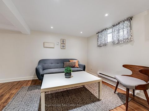 Photo 18 at 5 Little Boulevard, Belgravia, Toronto