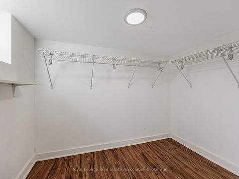 Photo 28 at 5 Little Boulevard, Belgravia, Toronto