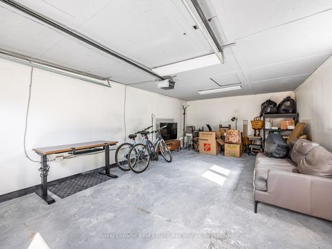 Photo 33 at 5 Little Boulevard, Belgravia, Toronto