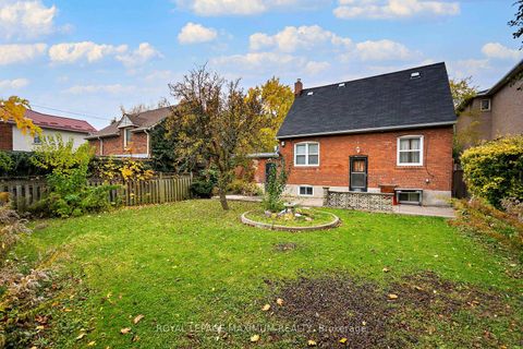 Photo 24 at 27 King Georges Drive, Greenbrook, Toronto