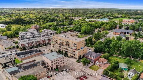 Photo 26 at 602A - 15277 Yonge Street, Aurora Village, Aurora