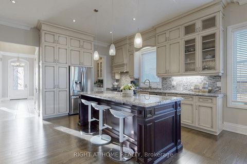 Photo 15 at 53 Rockwell Road, Doncrest, Richmond Hill