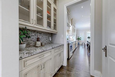 Photo 20 at 53 Rockwell Road, Doncrest, Richmond Hill