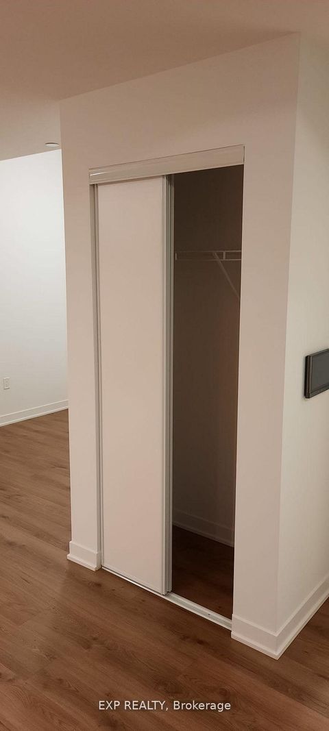 Photo 11 at 525 - 395 Dundas Street W, GO Glenorchy, Oakville