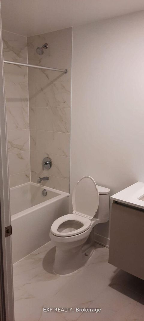 Photo 12 at 525 - 395 Dundas Street W, GO Glenorchy, Oakville