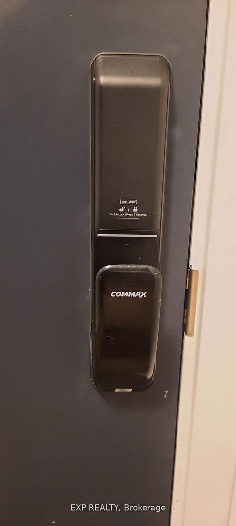 Photo 14 at 525 - 395 Dundas Street W, GO Glenorchy, Oakville