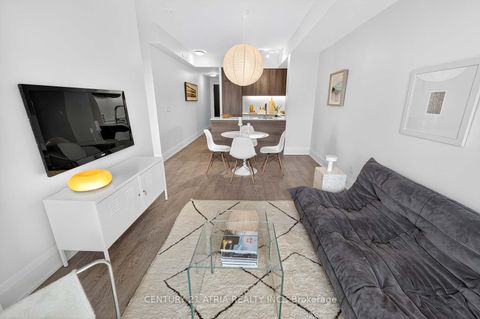 Photo 5 at 2915 - 101 Erskine Avenue, Mount Pleasant West, Toronto