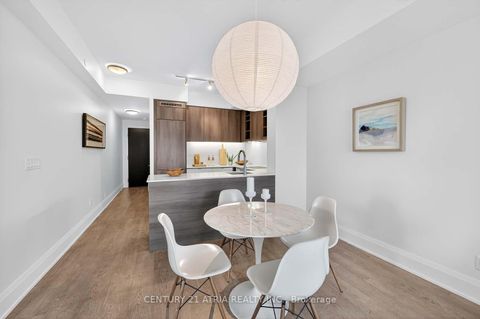 Photo 6 at 2915 - 101 Erskine Avenue, Mount Pleasant West, Toronto