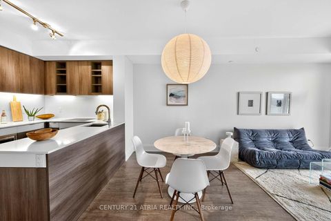 Photo 7 at 2915 - 101 Erskine Avenue, Mount Pleasant West, Toronto