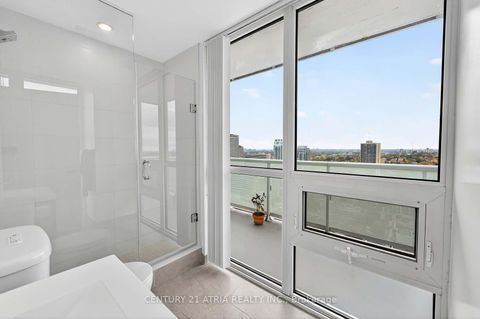 Photo 15 at 2915 - 101 Erskine Avenue, Mount Pleasant West, Toronto