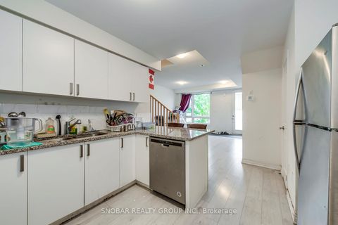 Photo 8 at 4 - 624 Rexdale Boulevard, Clairville, Toronto