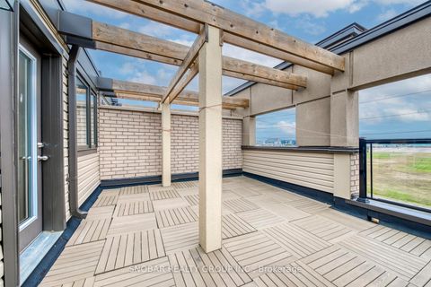 Photo 14 at 4 - 624 Rexdale Boulevard, Clairville, Toronto