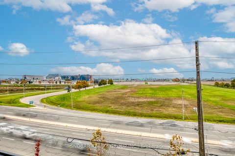 Photo 17 at 4 - 624 Rexdale Boulevard, Clairville, Toronto