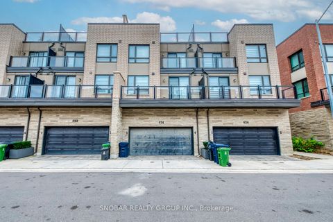 Photo 19 at 4 - 624 Rexdale Boulevard, Clairville, Toronto