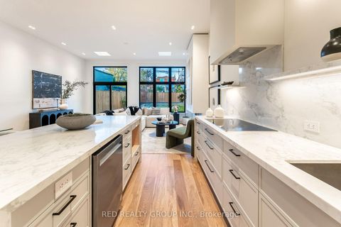 Photo 9 at 604 Ridelle Avenue, Belgravia, Toronto