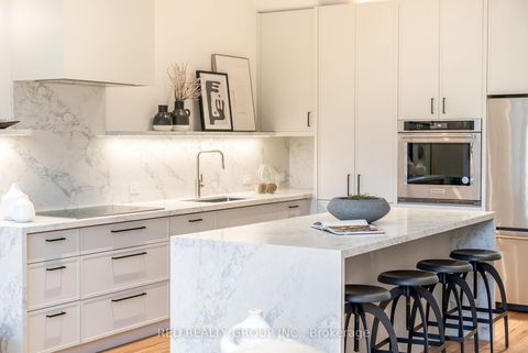 Photo 13 at 604 Ridelle Avenue, Belgravia, Toronto