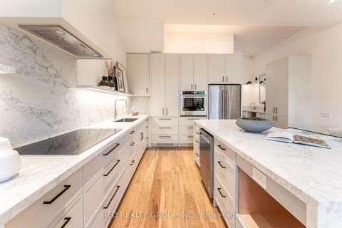 Photo 14 at 604 Ridelle Avenue, Belgravia, Toronto