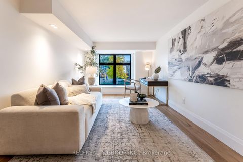 Photo 19 at 604 Ridelle Avenue, Belgravia, Toronto